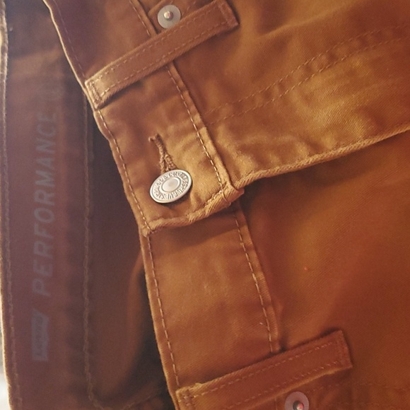 Levis Jeans - Picture 4 of 7